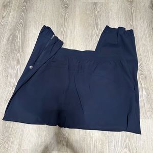 Lululemon adapted state cropped joggers